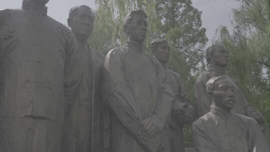 革命者石头雕像 灰片