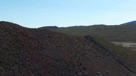 火山岩，灌木，留尼汪岛，道路