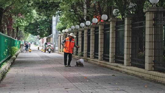 4k实拍城市卫生者环卫工人