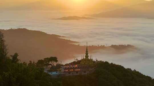 景迈山大金塔云海日出