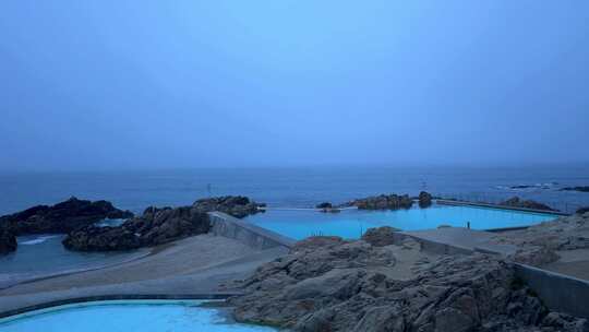 波尔图海边泳池，著名建筑师西扎的知名作品