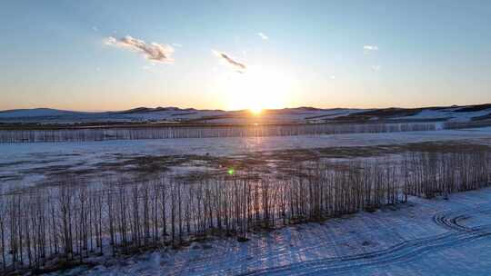 早春冰消雪融的垦区雪原农田