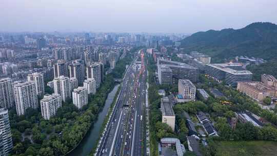 杭州西湖区天目山路城市车流航拍延时