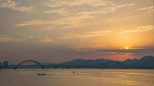 杭州钱塘江复兴大桥日转夜风光视频素材模板下载