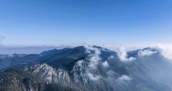 庐山仰天坪清晨山峰云雾航拍延时