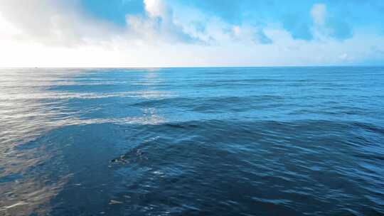 海浪沙滩海浪拍打沙滩航拍素材