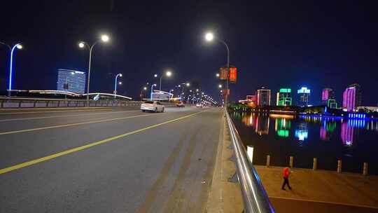 扬州西区明月湖大桥商圈车流灯光夜景