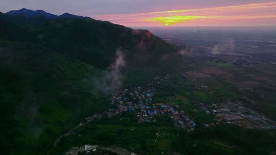 航拍高山秦岭云海 日落晚霞