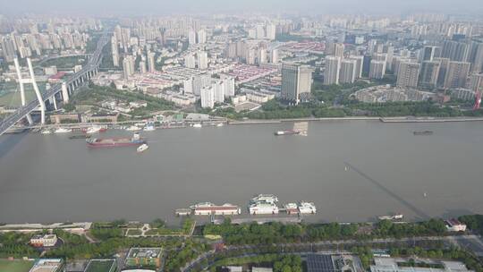上海南浦大桥车流黄浦江全景特写4K航拍