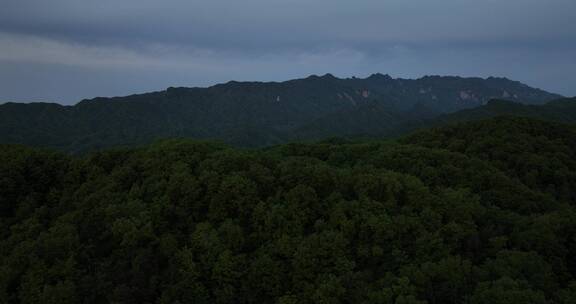 4K草原日出延时风景摄影逆光建筑红色朝霞