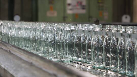 玻璃瓶制造工厂