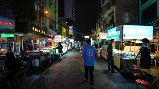 广西南宁中山路美食街夜市烧烤摊夜生活街景