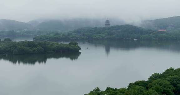 杭州西湖烟雨苏堤三潭印月雷峰塔