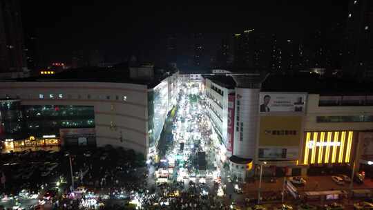 城市夜市步行街夜景人流航拍