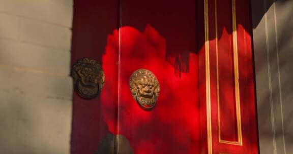 北京胡同大门双头狮子门扣