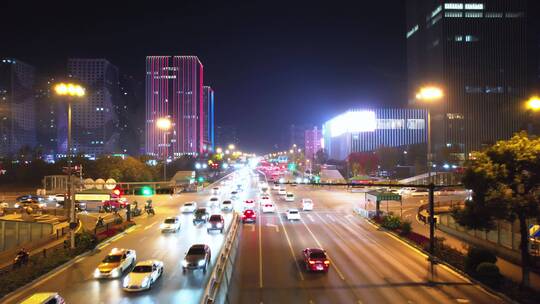 航拍夜晚金华城区道路街道路口交通车流夜景