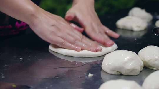 【正版素材】街头小吃葱油饼