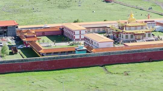 四川甘孜康定塔公草原的木雅金塔航拍合集