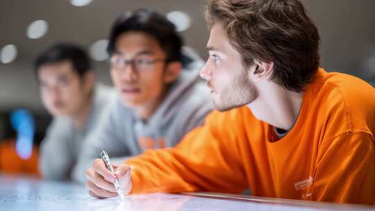 团队协作分析数据共同探讨方案