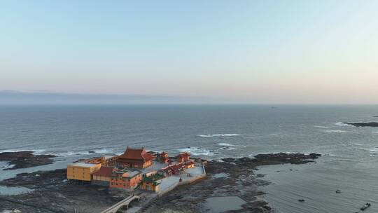 海边寺庙泉州洛伽寺佛教航拍大海上宗教建筑视频素材模板下载