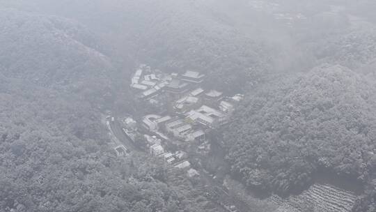 杭州灵隐雪下雪航拍