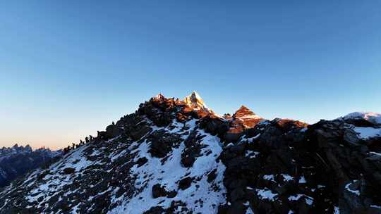 四姑娘山大峰幺妹峰视频素材模板下载