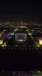 竖版航拍洛阳开元湖洛阳市政府夜景