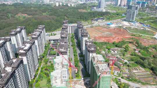 城市中众多的高楼大厦鸟瞰全景