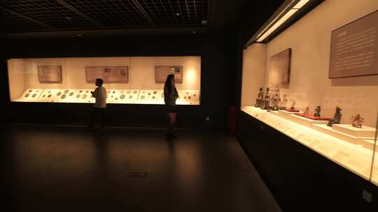 深圳博物馆古代艺术馆青铜器展视频素材模板下载