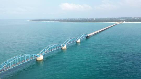 广西北海涠洲岛海滨蓝桥自然风光航拍视频素材模板下载