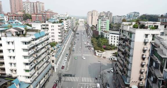 穿梭于高层住宅小区内实拍镜头