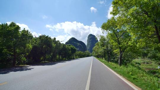 广西桂林阳朔十里画廊公路