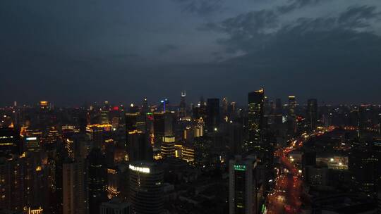 上海外滩黄浦区黄浦江东方明珠夜全景夜景4K