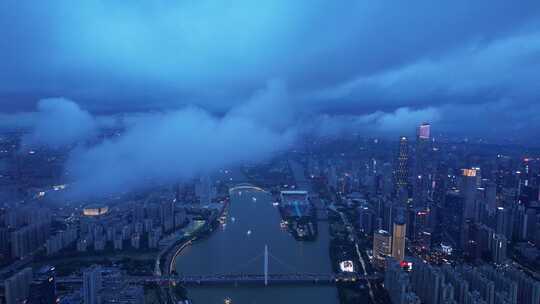 雨后云雾下的广州航拍