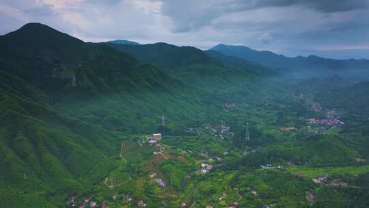 山峦山区朝霞晨曦浙江安吉航拍