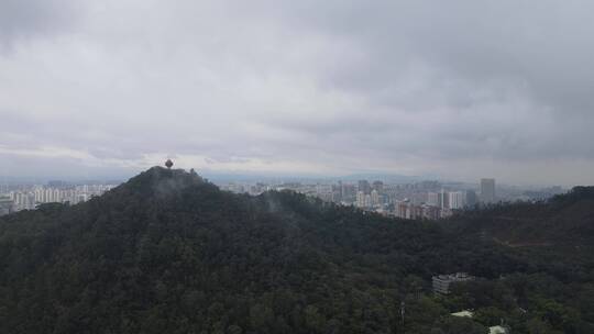 雨后的东莞黄旗山