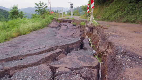 2K地震与道路