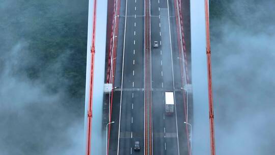航拍云雾中的贵州关岭坝陵河大桥视频素材模板下载