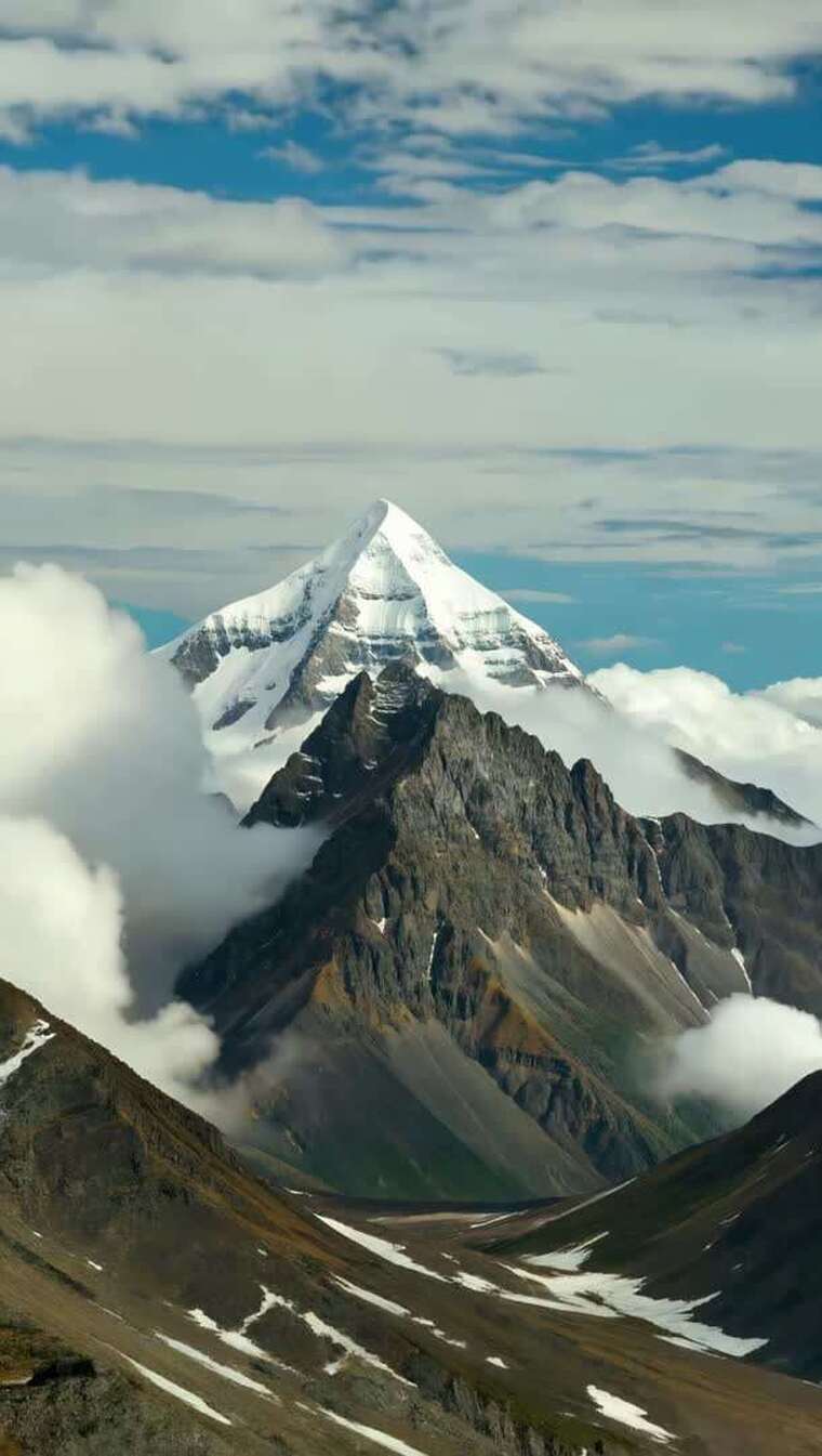雪山自然风光全景素材