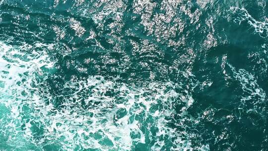 海南琼州海峡海上海浪浪花满画幅海水