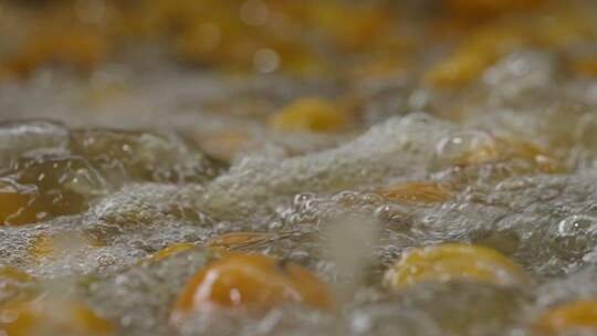 橘子入水慢镜头特写