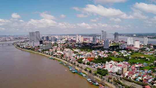 柬埔寨金边洞里萨河，空中东南亚城市建筑景