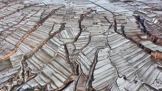 梯田航拍全景自然风景冬天下雪地形地理