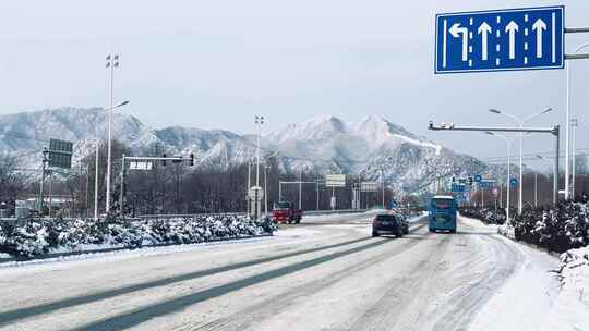 北京冬天雪后冰天雪地雪景