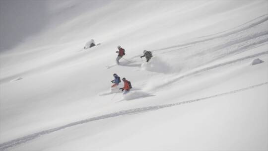 滑雪运动员极限运动高山滑雪
