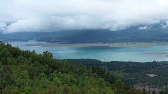 Colbun Lake，南美洲，水库，马