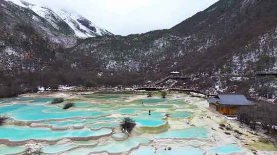 4K航拍四川九寨沟黄龙景区五彩池