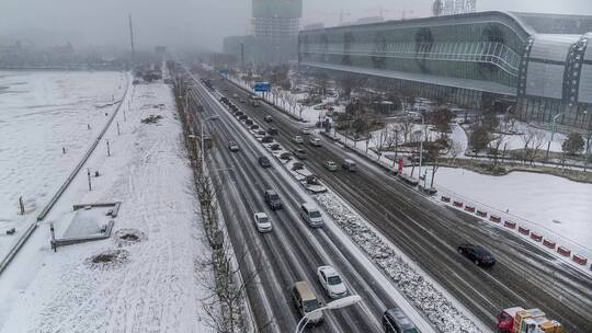 航拍雪后东方影都