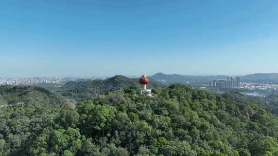 东莞黄旗山航拍城市山峰森林公园旗峰公园