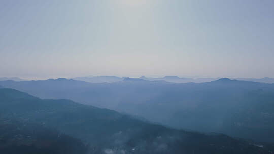 朦胧水墨风大山山脉航拍